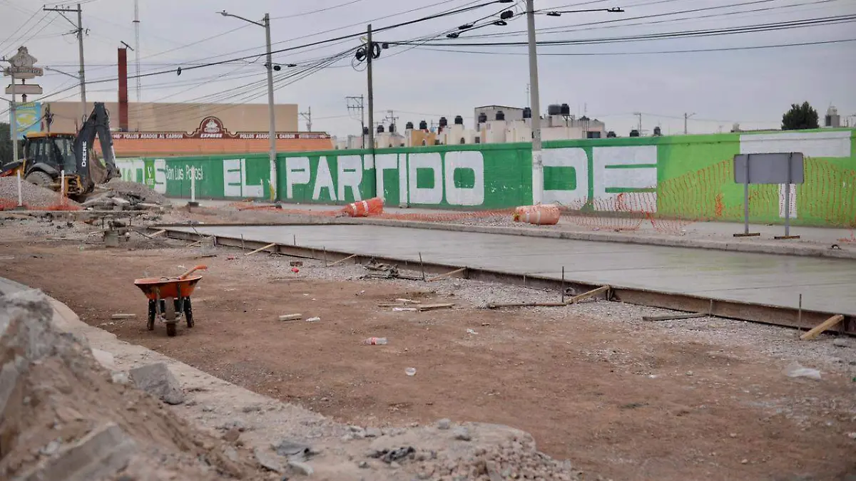 socavón en la avenida SnPedro JO (1)